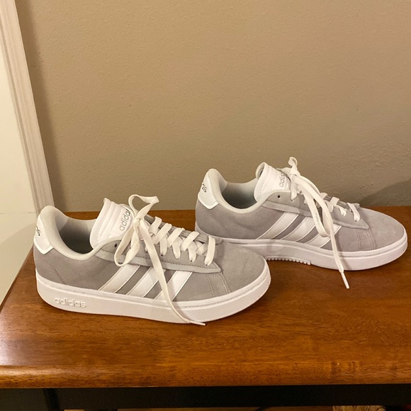 Adidas Women’s Grand Court Alpha Sneakers, size 8.5 - Picture 3 of 8